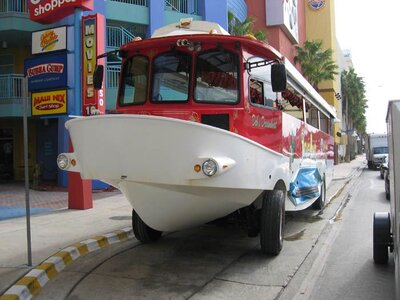 PartyBoat.jpg