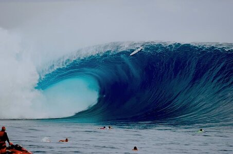epic fiji wave.jpg