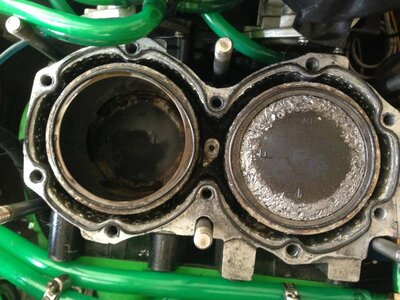 Super Jet - No compression in rear cylinder, broken spark Super Jet - No compression in rear cylinder, broken spark