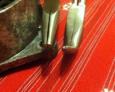 Pliers02.jpg Pliers02.jpg