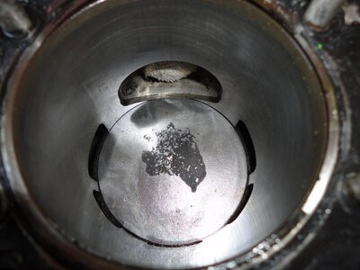 Rear Piston.jpg Rear Piston.jpg