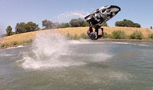 20140601_dave_roll_c.jpg 20140601_dave_roll_c.jpg