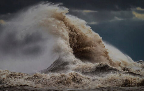 freak wave erie.jpg