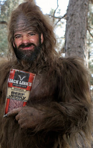 MessinWithSasquatch_3.jpg