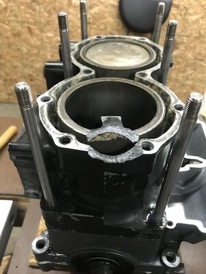 Broken_Cylinder_2.jpg