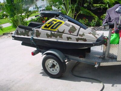 CAMO Race boat 002.jpg