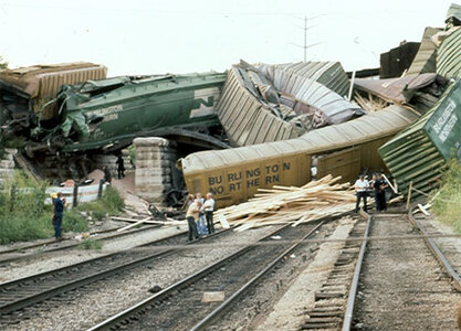 trainwreck450b.jpg
