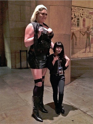 lindsay1.jpg lindsay1.jpg