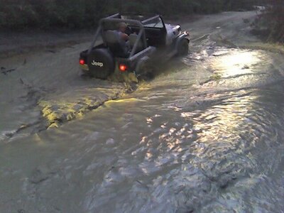 derons jeep again.JPG
