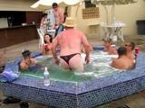 th_WhatNOTtowearinthespa.jpg