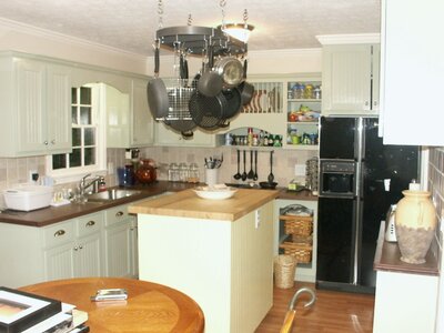 kitchen_1.jpg