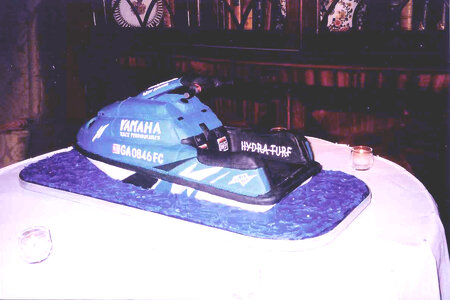 Yamaha Superjet Grooms Cake.jpg