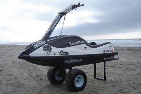 jetski stand 003.jpg