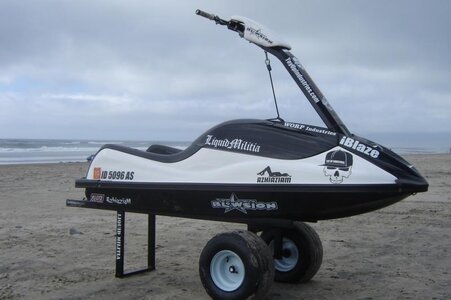 jetski stand 004.jpg