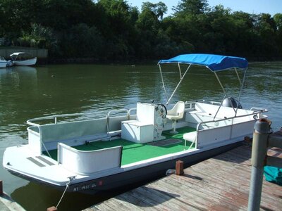 party boat 001.jpg