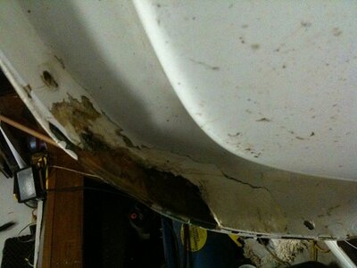 Nose Crack.JPG Nose Crack.JPG