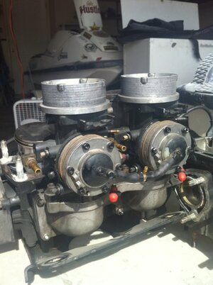 dual carbs.jpg