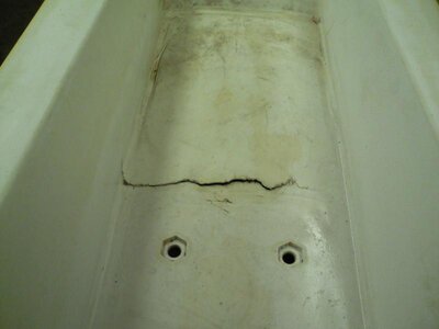JS440 DECK CRACK.jpg